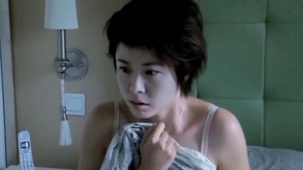 美女喝多，被柳下惠送回房间，第二天醒来懵了！