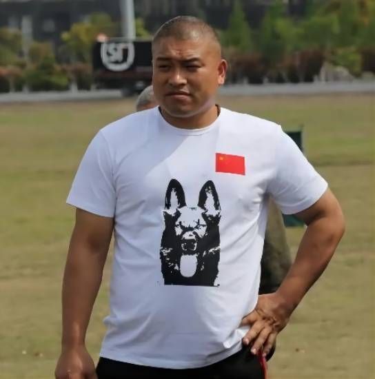 孙文龙.jpg