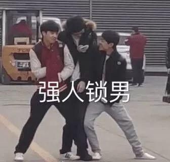 给狗狗剪指甲的一瞬间，它竟被猫妖附体了