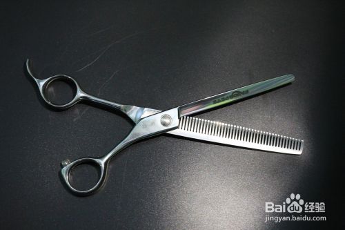 宠物美容剪刀使用方法