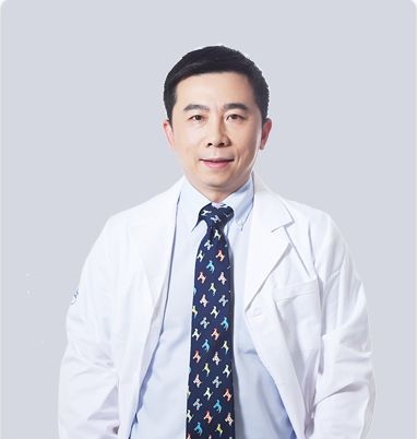 董 轶