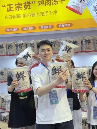 俏客萌宠物食品旗舰店：只做一天 一包到手38.9，5包到手189.9，合算37.9一包#俏客萌冻干 #鸡肉冻干 #宠物零食