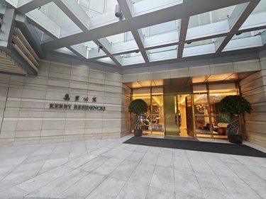 都是哪些富人在住嘉里公寓？