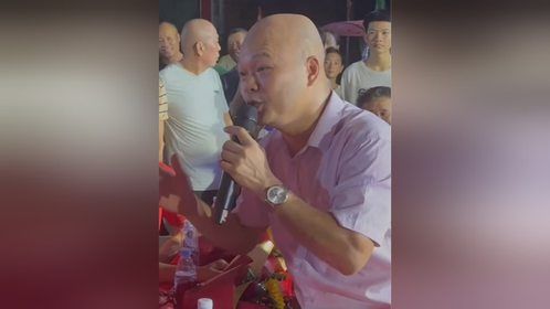 光哥看到什么就唱什么，老板听后心里乐开了花！