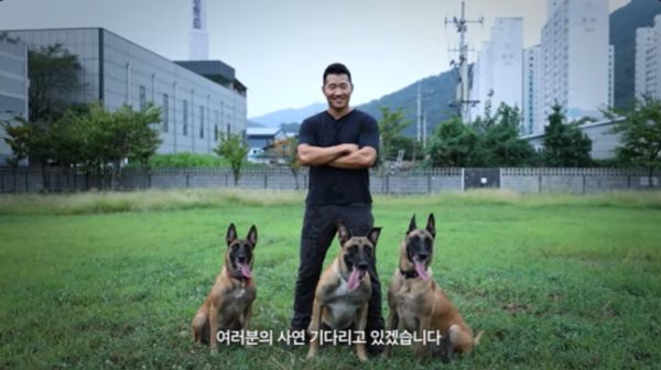 姜炯旭表示,将开始新的宠物狗内容《姜炯旭的没关系》。 照片 ㅣ '姜炯旭的拥抱TV'