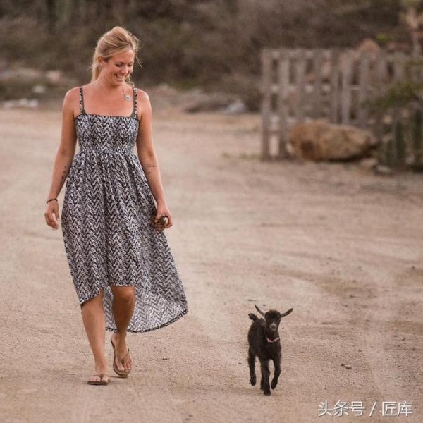 爱宠跟着一起练，如此减肥你哪能不瘦