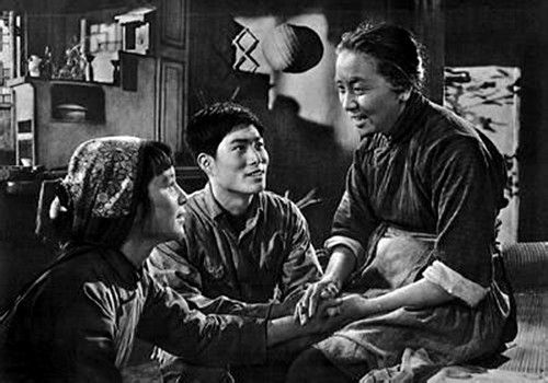 电影表演艺术家、“苦妹子”尤嘉