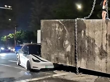 以前特斯拉出事故，几乎所有人都会无脑的相信刹车失灵！而现在的特斯拉出事故，所有人都会认为它无比的安全#ModelY