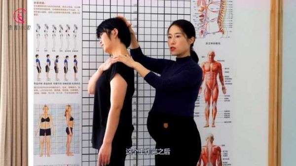 缓解女性肩膀厚重的动作,老师教你这个动作,让你有所缓解