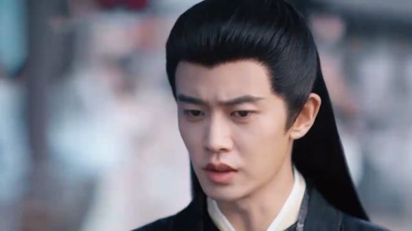 燕乔霜死前说出了江兹的直实身世，裴琰得知后执意要求娶江慈，而卫昭早就爱上了江慈，于是在众目睽睽之下霸气抢妻，裴侯爷傻眼了