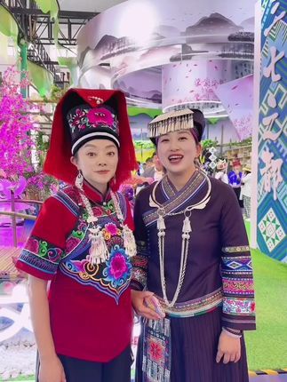 文山文旅:来南博会千万别错过文山馆,好吃好喝还好玩#有一种叫云南的生活畅享文山 #文山旅游推荐官 #三七之乡世外桃源