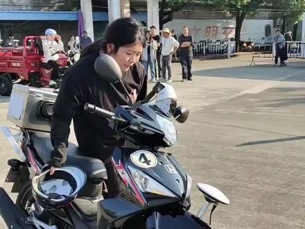 科目二考试E证#摩托车驾照 #三轮摩托车 #关注我圆你机车梦 #每个男人都有一个机车梦 #摩托车爱好者