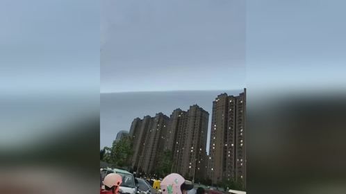 神奇！乐陵雨后天空现清晰分界线像被一分为二