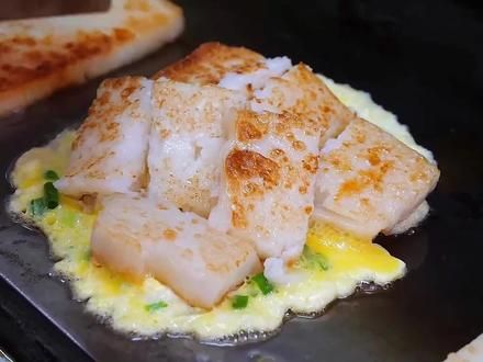 秉承传统工艺80载，只为一口最正宗的古早味。 #真材实料才能做出好味道 #美食vlog #抖音美食推荐官 #唯有美食可以治愈一切 #舌尖上的抖音