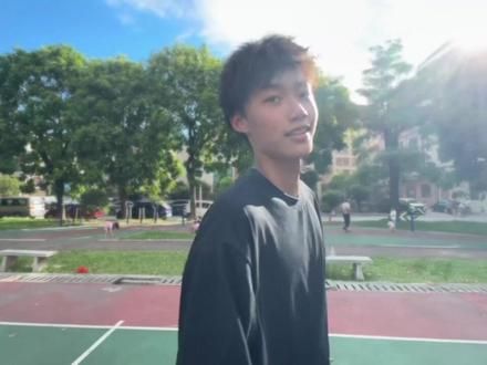 我喜欢晴天 而你恰好是最耀眼的太阳