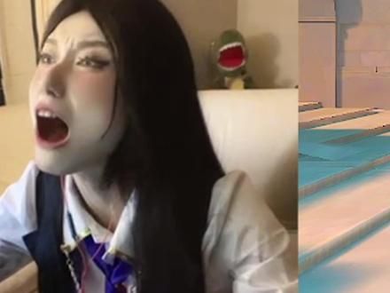 兄弟们能帮我看一下他耳机中间夹的是啥吗？#无畏契约 #瓦罗兰特