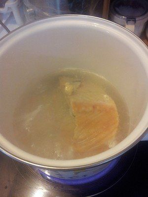 狗狗鲜食——阿拉斯加红鳍鲷鱼的做法 步骤2