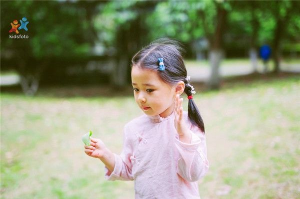 儿童摄影：如何利用自然光线来拍摄宝贝