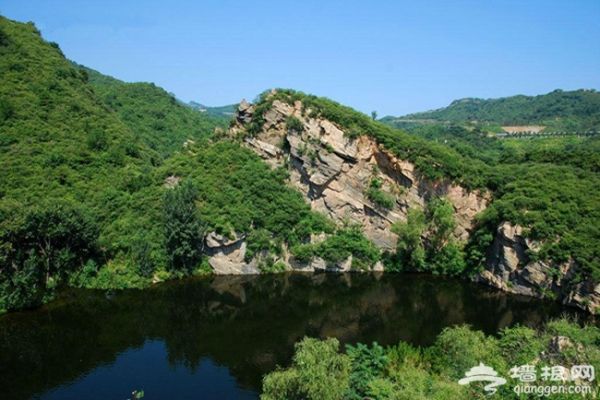带着宠物去旅行 平谷乐和仙谷去撒欢