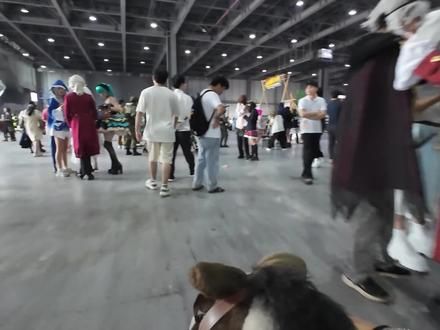 先天cos圣体在漫展体验到当嘉宾的感觉！！ #丁真 #带着抖音逛漫展 #cosplay