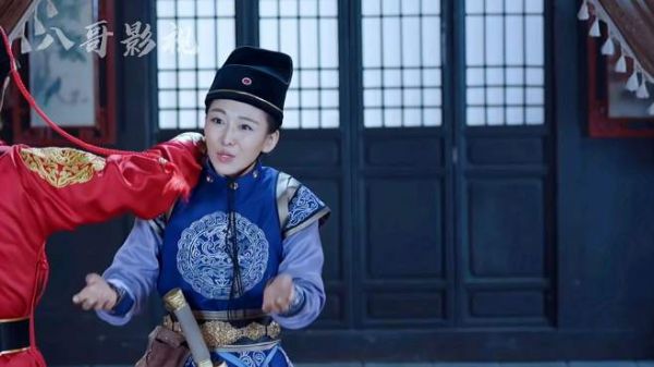 少女穿越古代，在开封府应聘公务员，刚上任就被公孙策坑了3次！