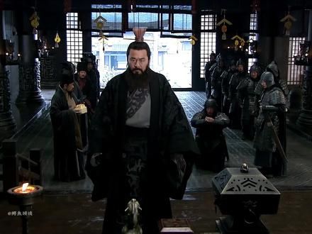 “刘备还是个忠厚人呐！”#三国 #经典老剧 #新三国