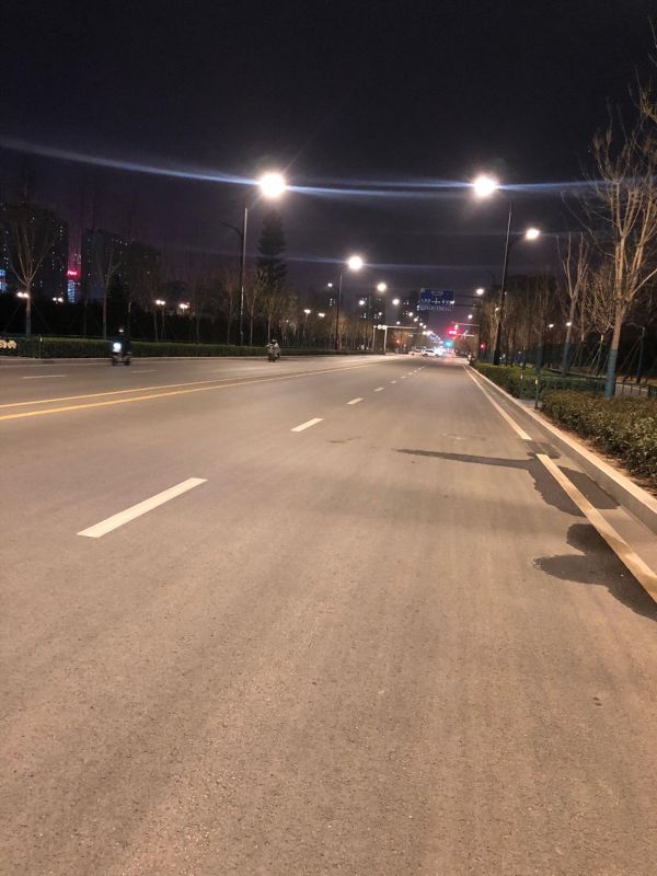 二十岁左右时就这样，三十多后就会在合适的地方调头了，二十岁的倔犟，三十岁后的成长，时间让我们明白了很多事情。#记录真实生活