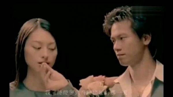 一人一首成名曲,李圣杰的《痴心绝对》唱功完美,可惜歌火人没火