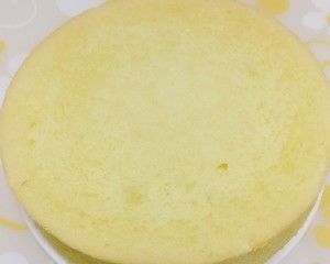 八寸戚风蛋糕低油低糖版（适合新手 详细带视频 少油少糖）的做法步骤 第16步