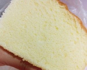 八寸戚风蛋糕低油低糖版（适合新手 详细带视频 少油少糖）的做法步骤 第17步