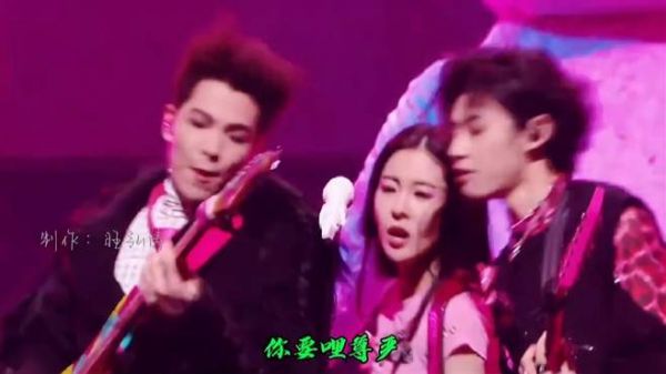 被张碧晨暗黑腔惊到了 真的太燃了一曲《胡广生》竟然这样也可以唱