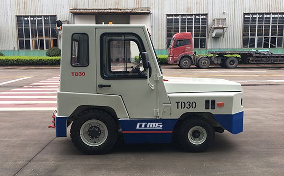3 ton tow tractor.jpg