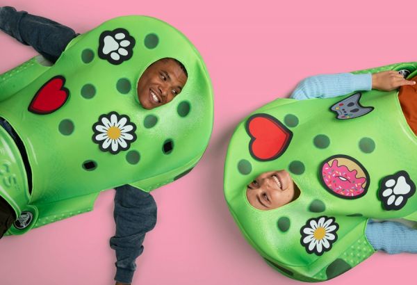 Crocs Crocs 太会玩了！宠物洞洞鞋你见过吗？