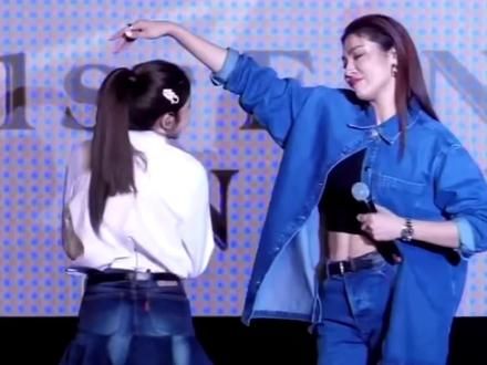 像是在跟全世界炫耀 我娶到她了 #fayeyoko #faye #yoko #我们结婚啦 #爱填满空白