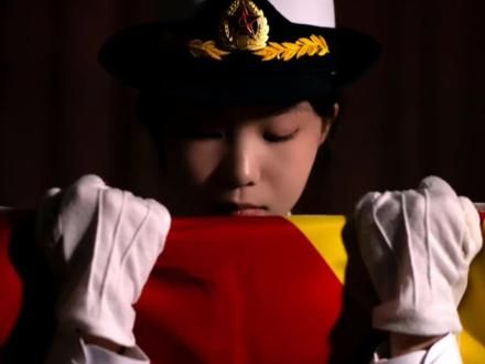 当你来到国旗护卫队，你就会拥有……#高校国旗护卫队 #五星红旗