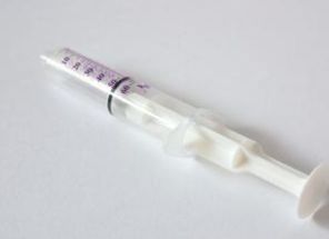 刚满月的小猫吃什么