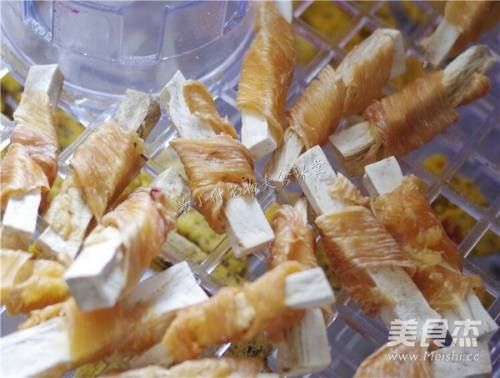宠物食谱：番薯鸡肉棒