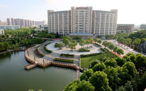 陕西哪些专科（高职）有宠物养护与驯导专业_2024年更新