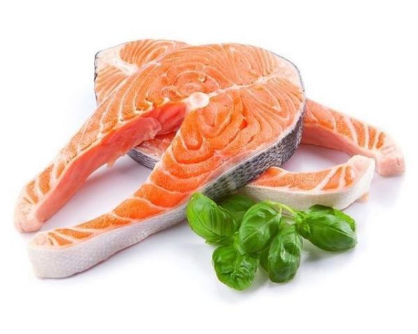 有助狗狗毛发亮泽的5种食物，普通家庭都有！