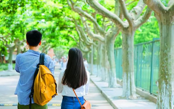 怎么控制孩子的攻击性心理