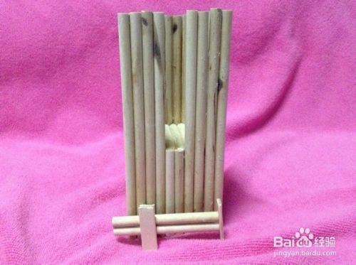 如何手工制作仓鼠水壶架及小窝