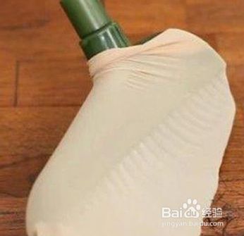 狗狗掉毛的原因及处理方法