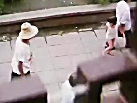 “你把人民放心里，人民把你高高举起”#中国#历史 #向一代伟人致敬