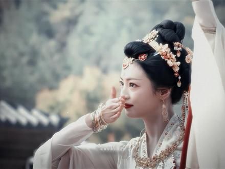 姐的事业排第一 #张雅钦 #流水迢迢