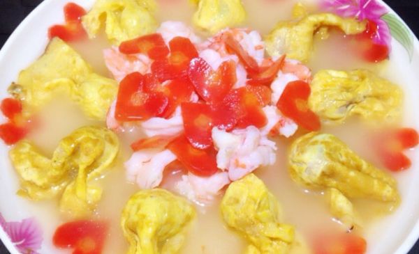 金鱼蛋饺烩虾仁