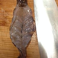 金鱼蛋饺烩虾仁的做法图解2