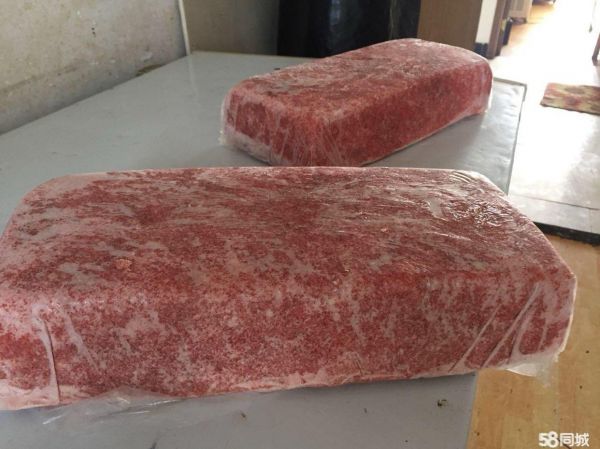 安徽省瀚森荷金来肉牛集团合肥办事处·大量出售加工西餐牛排锯片牛肉沫，形状如砖块，2元每斤，适合各种凶猛犬、