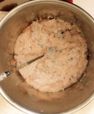 宠物食谱之三文鱼胡萝卜蛋糕（美毛哦)的做法 步骤2