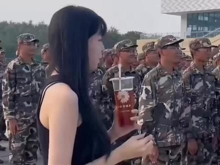 #盘点军训搞笑名场面 #搞笑视频 #看一遍笑一遍