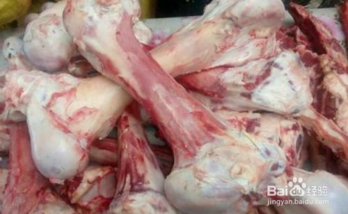 给宠物自制牛棒骨做法